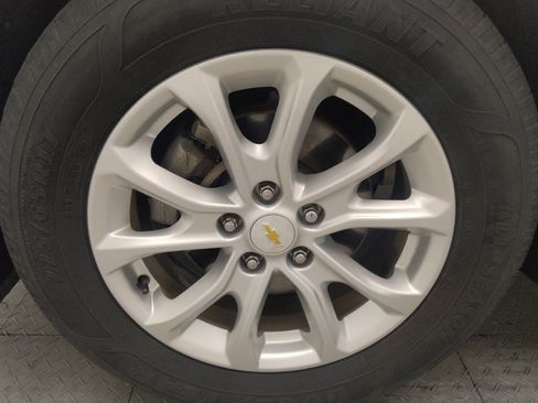 Used 2018 Chevrolet Equinox LS FWD image 31
