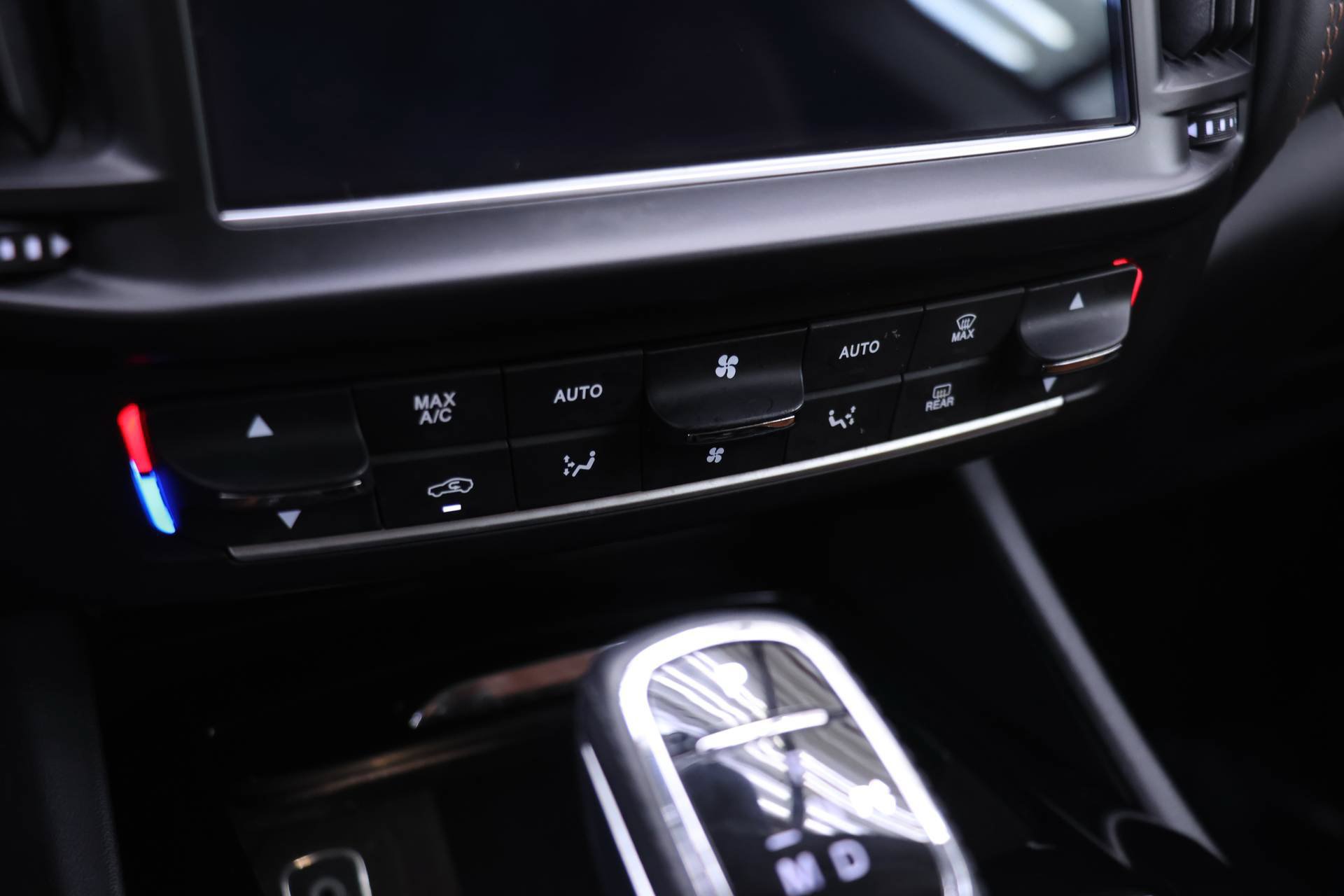 Used 2022 Maserati Levante Modena AWD/4WD image 9