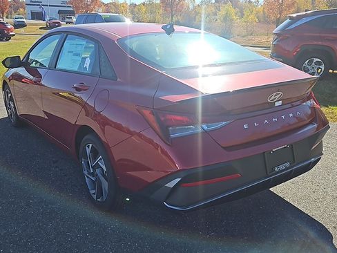 New 2025 Hyundai Elantra Sport w/ Cargo Package image 5
