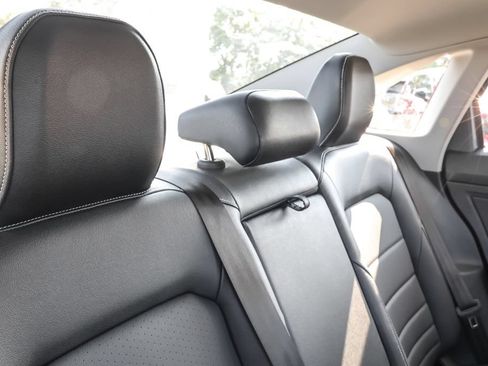 Used 2024 Volkswagen Jetta SE FWD image 32