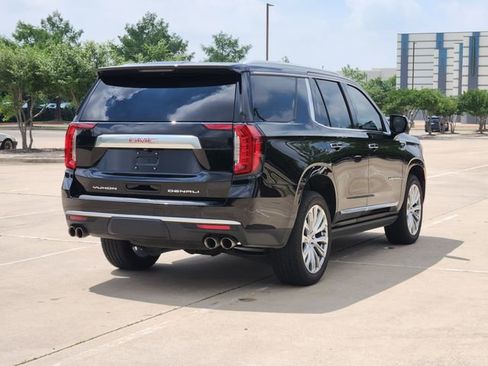 Used 2023 GMC Yukon Denali w/ LPO, Floor Liner Package AWD/4WD image 5