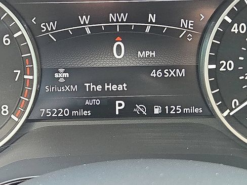 Used 2023 Nissan Pathfinder SL w/ Lighting Package (N92) AWD/4WD image 18