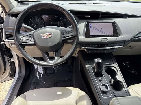 Used 2019 Cadillac XT4 Premium Luxury w/ Technology Package AWD/4WD image 31