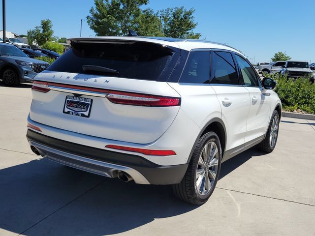 Used 2020 Lincoln Corsair Reserve w/ Equipment Group 201A FWD image 3