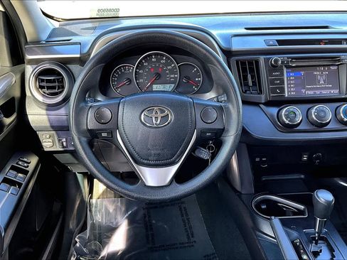 Certified 2016 Toyota RAV4 LE image 5