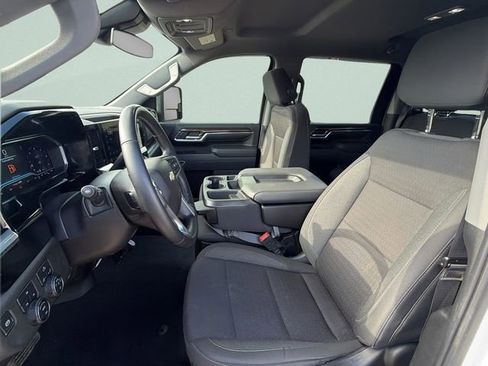 Used 2024 Chevrolet Silverado 2500 LT image 20