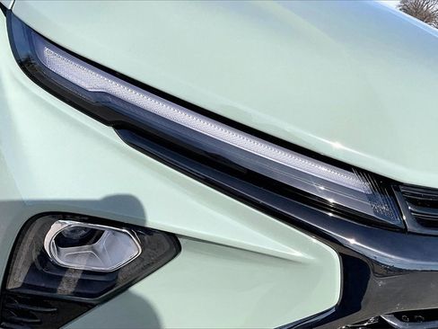 Used 2024 Chevrolet TrailBlazer RS w/ Driver Confidence Package image 26