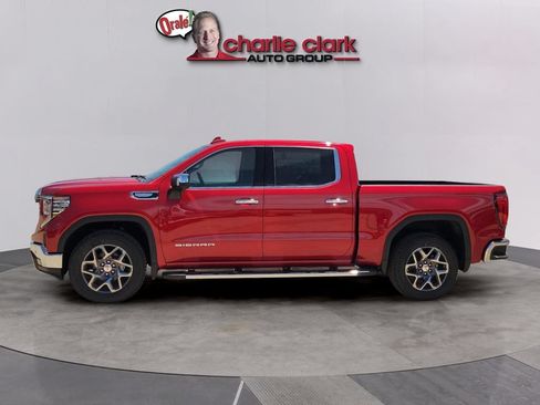 Used 2025 GMC Sierra 1500 SLT RWD image 2