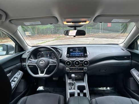 Used 2024 Nissan Sentra SV FWD image 28