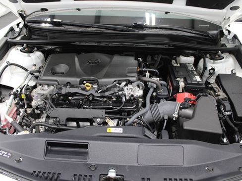 Used 2023 Toyota Camry SE AWD/4WD image 10