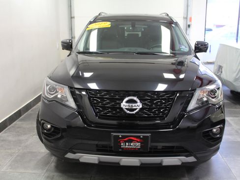 Used 2019 Nissan Pathfinder SL image 2