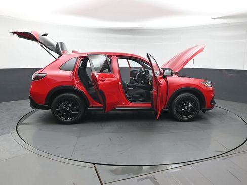 Used 2024 Honda HR-V Sport image 47