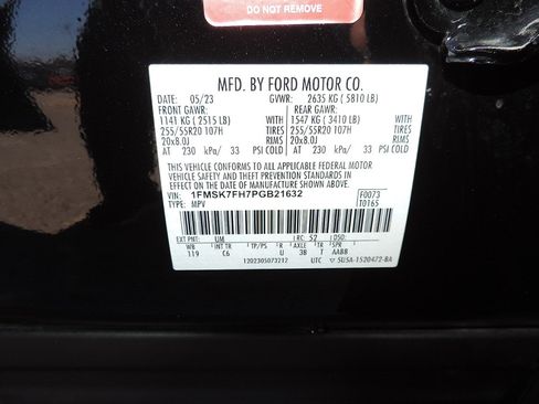 Used 2023 Ford Explorer Limited w/ Limited Technology Package image 11