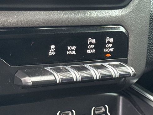 Used 2019 RAM 1500 Big Horn AWD/4WD image 39