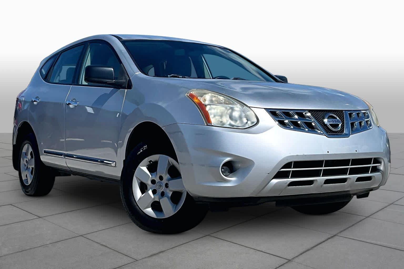 Used 2011 Nissan Rogue S FWD image 2