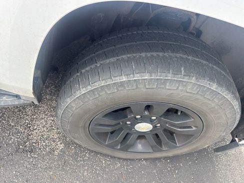 Used 2016 Chevrolet Suburban LT w/ Max Trailering Package image 12