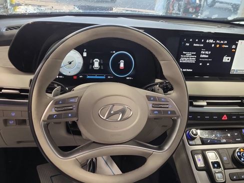 Used 2024 Hyundai Palisade Calligraphy AWD/4WD image 11