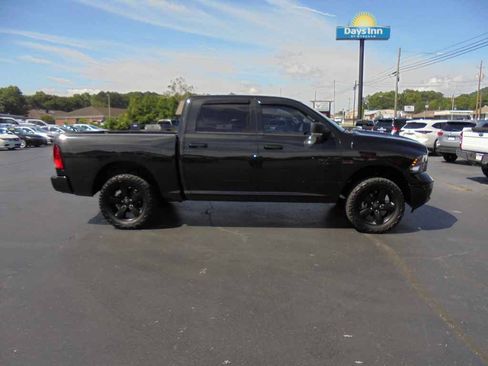 Used 2018 RAM 1500 Big Horn AWD/4WD image 2