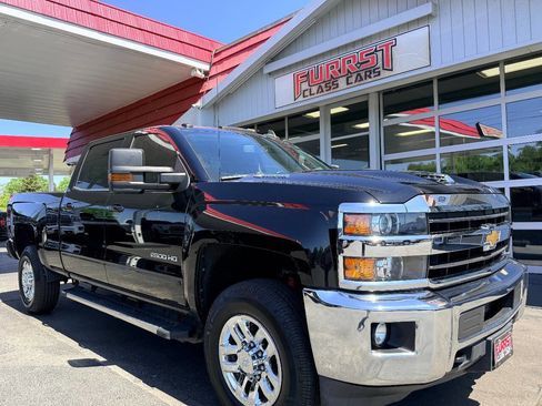 Used 2019 Chevrolet Silverado 2500 LT w/ LT Convenience Package image 14