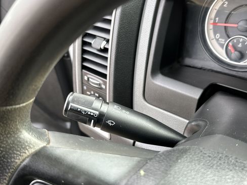 Used 2018 RAM 3500 Tradesman w/ Chrome Appearance Group image 19