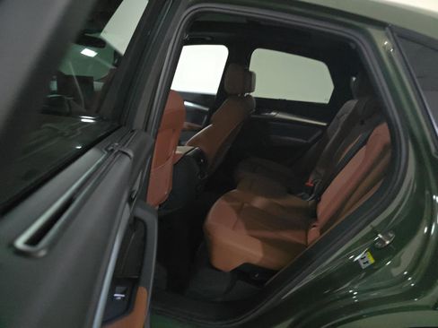 Used 2024 Audi Q5 2.0T Premium Plus w/ Premium Plus Package AWD/4WD image 7