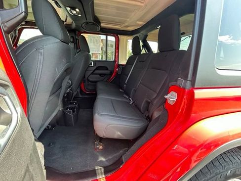 Used 2020 Jeep Wrangler Unlimited Sahara w/ Dual Top Group AWD/4WD image 49