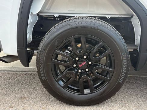 Used 2025 GMC Sierra 1500 Elevation AWD/4WD image 6
