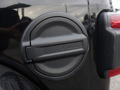 Used 2021 Jeep Wrangler Unlimited Rubicon w/ Dual Top Group image 23