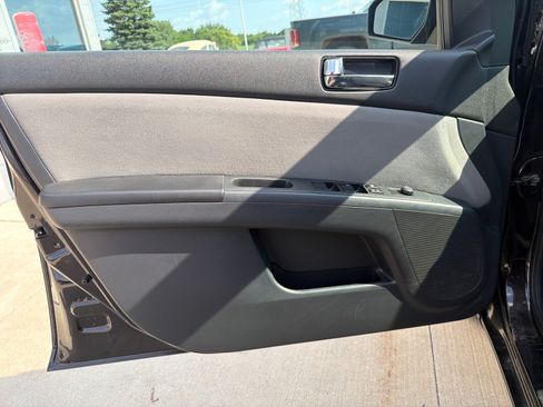 Used 2010 Nissan Sentra 2.0 S w/ Convenience Pkg FWD image 10
