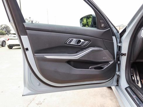 Used 2023 BMW 330i Sedan w/ M Sport Package RWD image 23