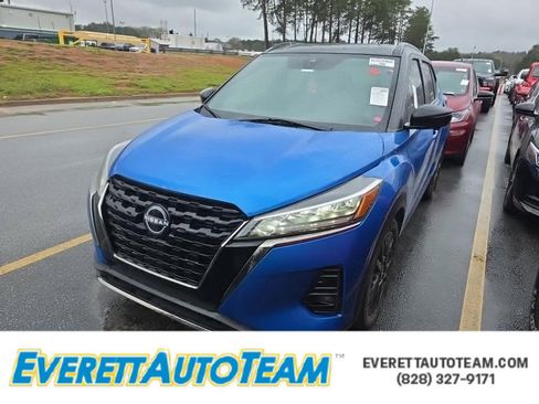 Used 2023 Nissan Kicks SR w/ SR Premium Package image 1