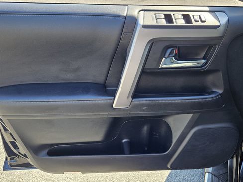 Used 2021 Toyota 4Runner SR5 Premium w/ Moonroof Package AWD/4WD image 14
