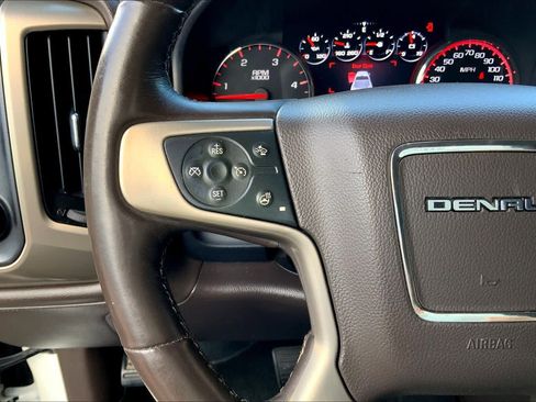 Used 2015 GMC Sierra 2500 Denali w/ Duramax Plus Package AWD/4WD image 22