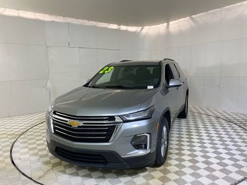 Used 2023 Chevrolet Traverse LT image 20