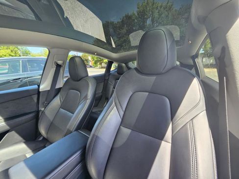 Used 2023 Tesla Model Y Performance AWD/4WD image 39