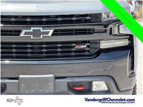 Used 2021 Chevrolet Silverado 1500 LT Trail Boss w/ Convenience Package II AWD/4WD image 9