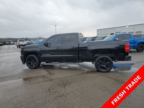 Used 2018 Chevrolet Silverado 1500 W/T w/ Black Out Edition image 7