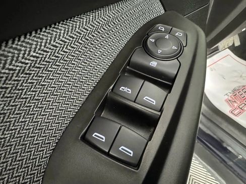 Used 2021 Chevrolet TrailBlazer LT w/ Convenience Package image 39