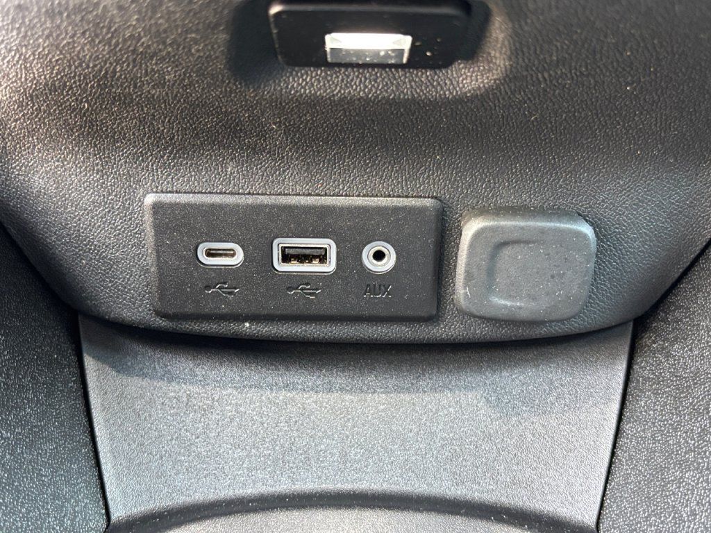 Used 2021 Chevrolet Malibu LS FWD image 27