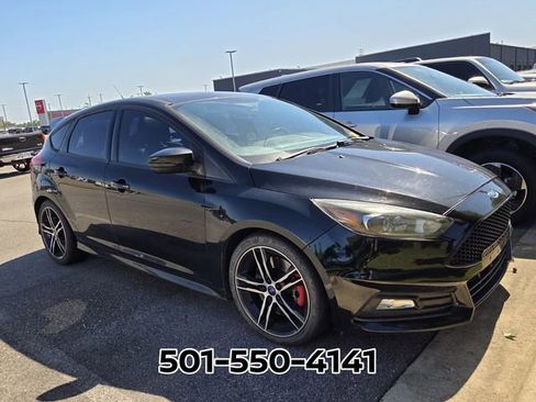 Used 2016 Ford Focus ST w/ Equipment Group 402A FWD image 3