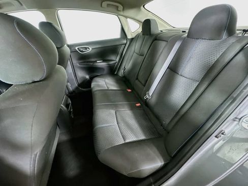Used 2019 Nissan Sentra SR FWD image 29