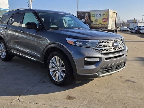 Used 2021 Ford Explorer Limited w/ Equipment Group 301A image 7