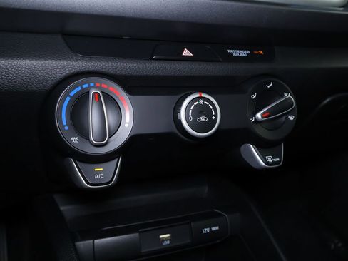 Used 2023 Kia Rio S image 27