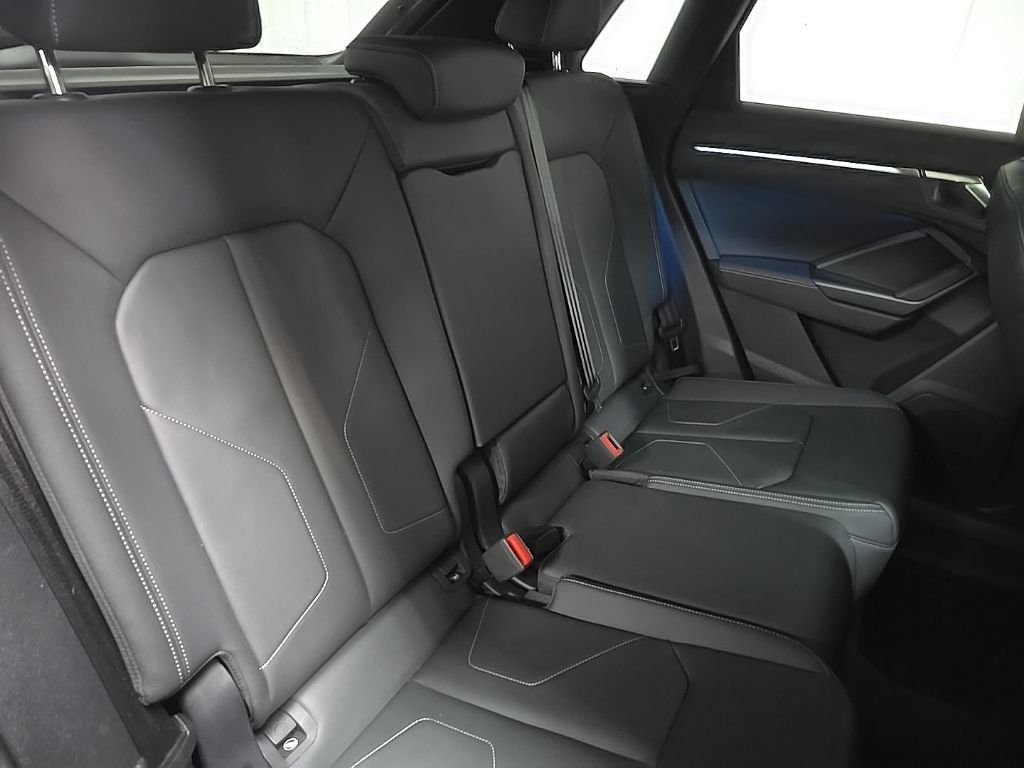 Used 2023 Audi Q3 2.0T Premium Plus AWD/4WD image 17