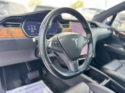 Used 2020 Tesla Model X Long Range AWD/4WD image 26