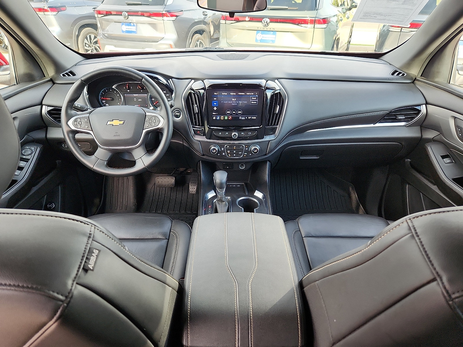 Used 2023 Chevrolet Traverse LT AWD/4WD image 10