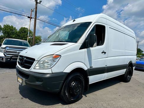Used 2013 Mercedes-Benz Sprinter 3500 image 3
