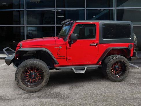 Used 2018 Jeep Wrangler Sport w/ Connectivity Group AWD/4WD image 4