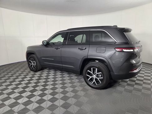 New 2025 Jeep Grand Cherokee Limited RWD image 7