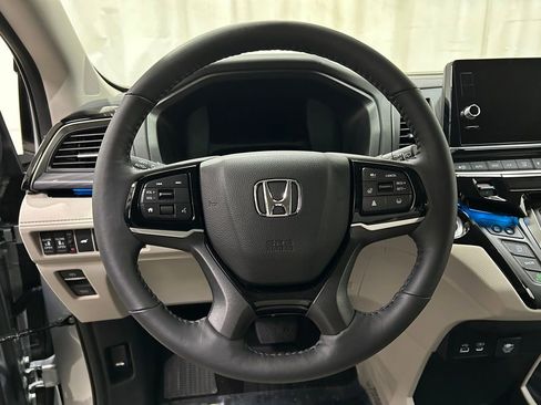 Used 2026 Honda Odyssey Elite image 15